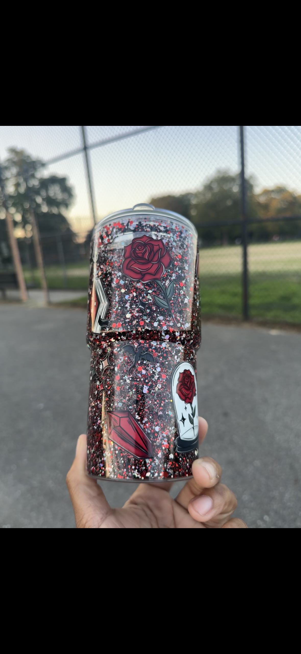 Roses And Books (24oz)